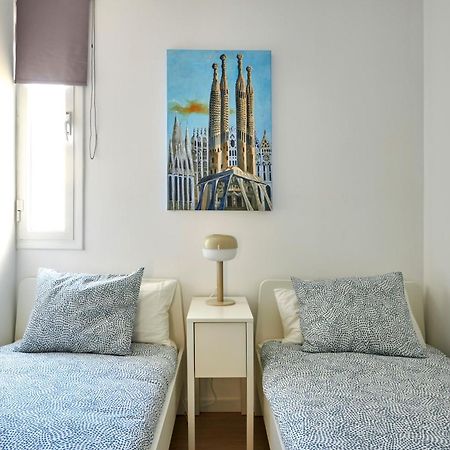 Ma Bright Apartment Next To Parc De Montjuic Barcelona Bagian luar foto