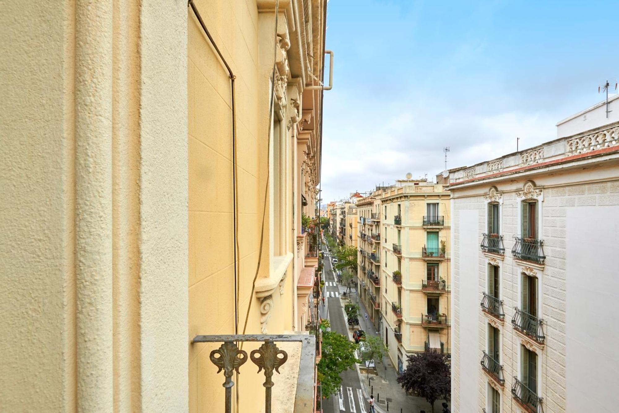 Ma Bright Apartment Next To Parc De Montjuic Barcelona Bagian luar foto