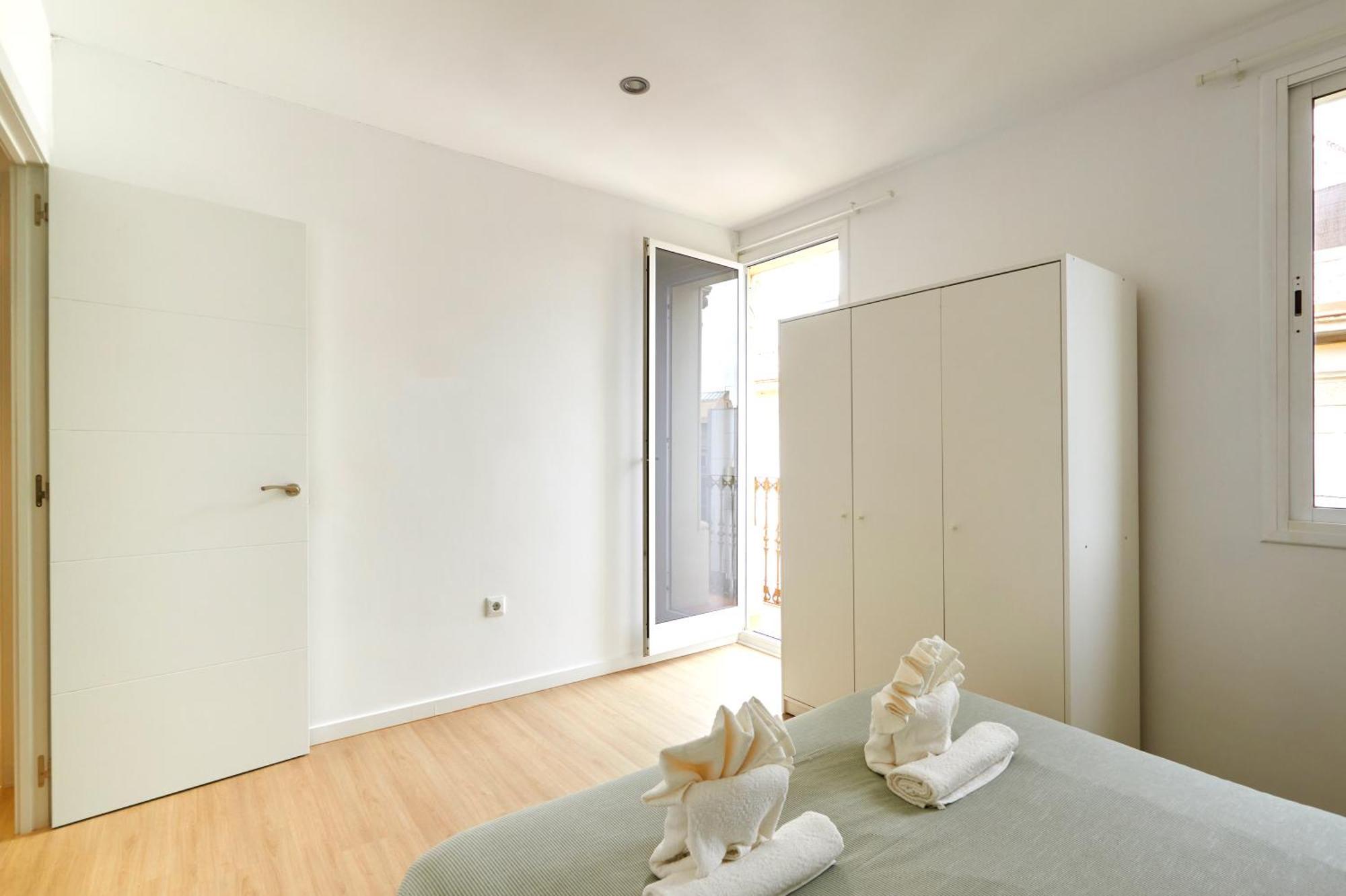 Ma Bright Apartment Next To Parc De Montjuic Barcelona Bagian luar foto